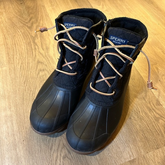 Women’s Black Sperry Saltwater Duck Boot size 10 - Picture 2 of 4